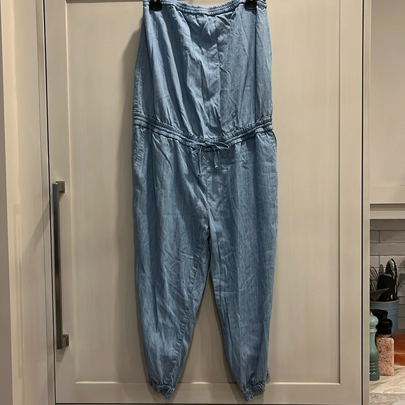 EUC Talulah of Aritzia chambray blue 10% lyocell jogger style jumpsuit - Picture 4 of 12